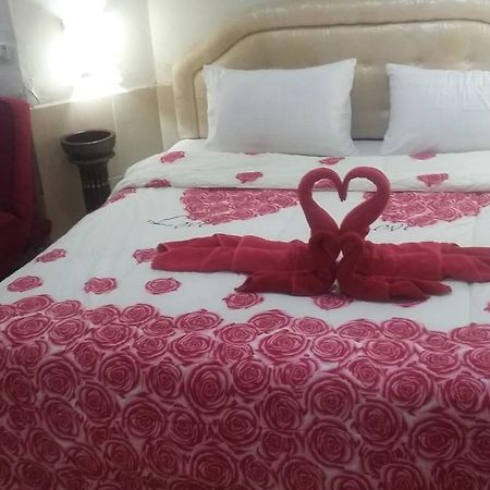 Jasmin Guest House Pattaya Bagian luar foto