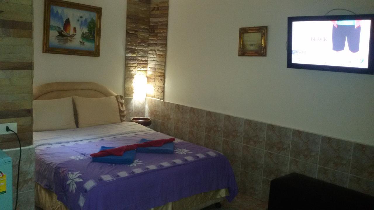 Jasmin Guest House Pattaya Bagian luar foto
